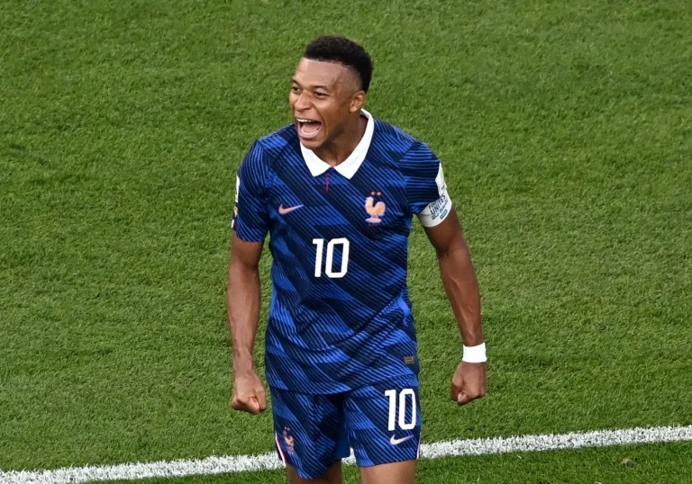 AFP__20260704__B9AE2ED__v1__MidRes__FblWc2026Match89ParFra_1784503081.webp