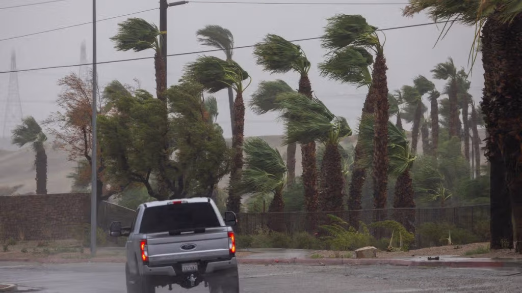 0_Tropical-Storm-Hilary-Brings-Wind-And-Heavy-Rain-To-Southern-California.jpg