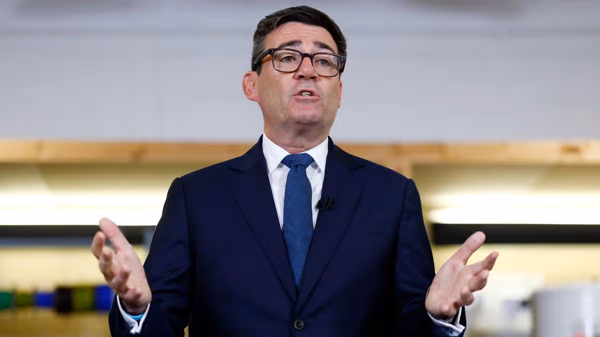 0_Andy-Burnham-visit-to-Lanarkshire.jpg