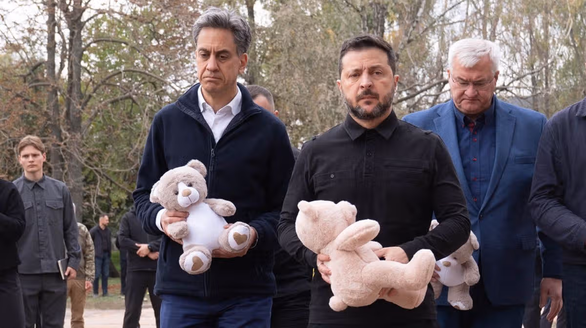 0_Ed-Miliband-visit-to-Ukraine.jpg
