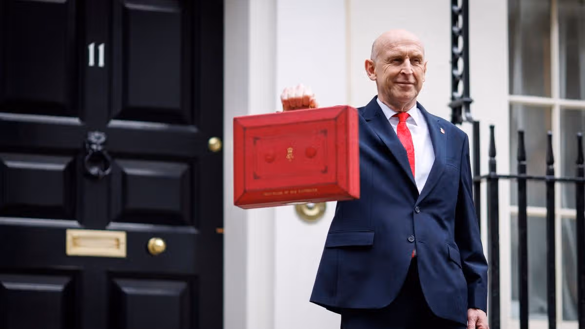 1_Britains-Chancellor-of-the-Exchequer-presents-UK-Budget-London-United-Kingdom-28-Oct-2026.jpg