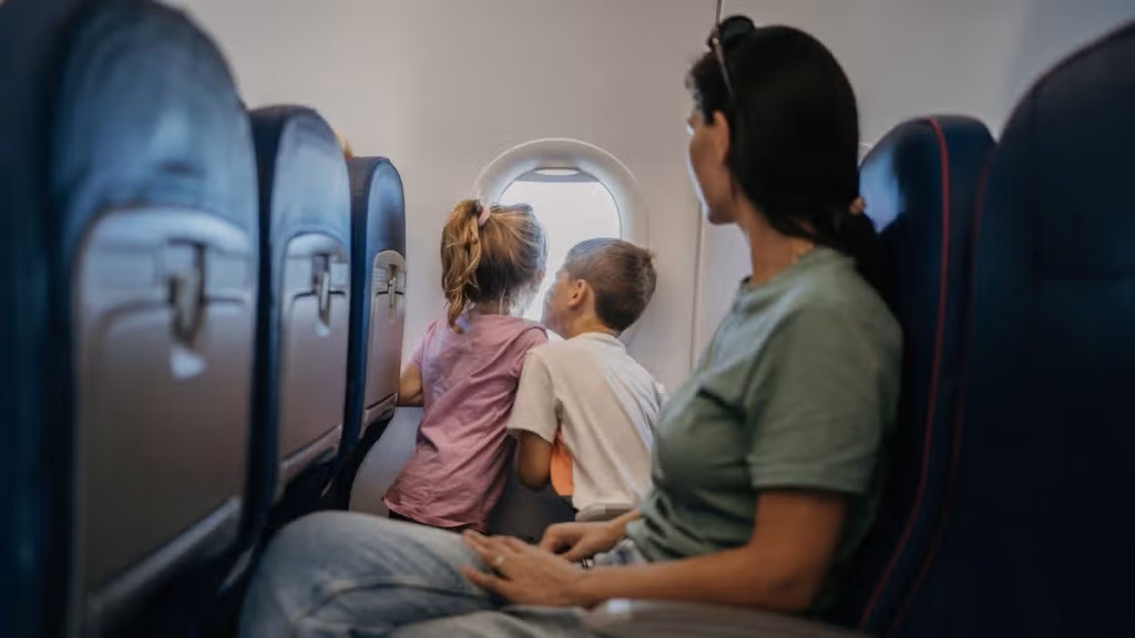 1_Family-traveling-by-plane.jpg