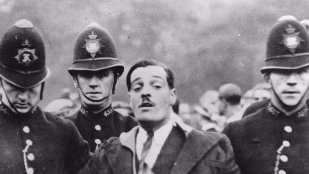1_Riots-between-anti-Fascists-and-Blackshirts-British-Fascists-in-London.jpg