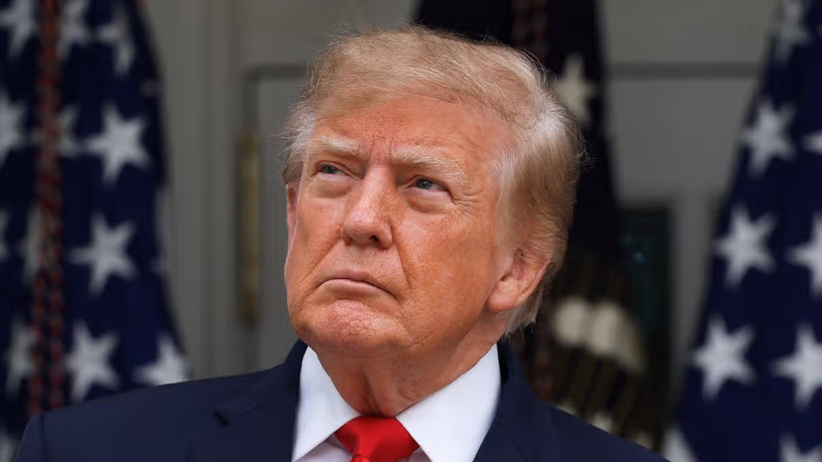 6_President-Trump-Attends-Lunch-In-The-White-House-Rose-Garden.jpg